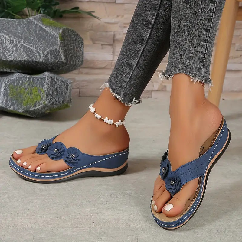 Arlo Sandals